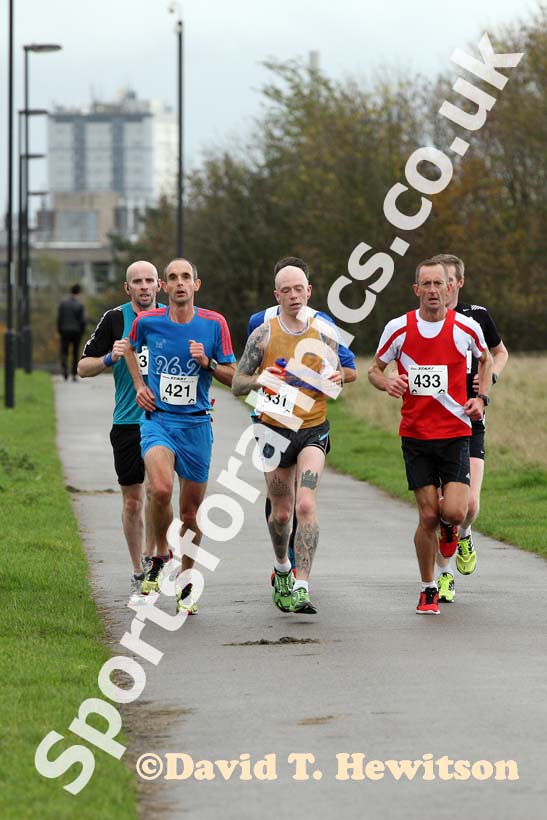 The Newcastle Town Moor Marathon. Photo: David T. Hewitson/Sports for All Pics